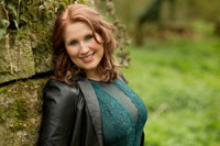 curvy-model-shooting-8